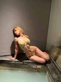 🌸えりな・さえづき(Erina Saezuki)📍：日仏混血 💗168cm｜49kg｜E｜24y